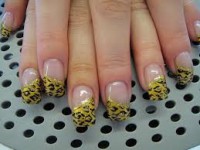/album/galeria-de-fotos-135-unhas-decoradas-amarelas/unhas-decoradas-amarelas-79-jpg/